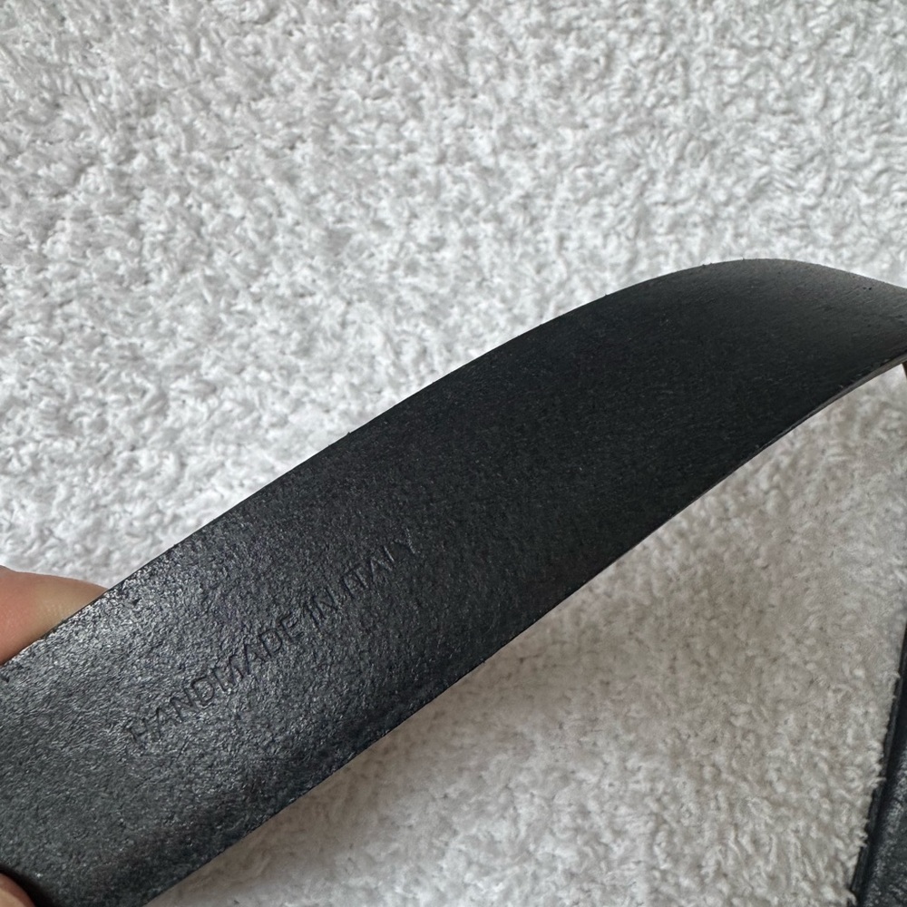 Hugo Boss Made In Italy Black Leather Belt 95-36 - Picture 3 of 7